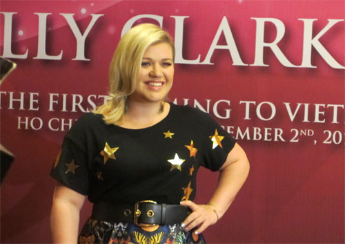 Kelly Clarkson: Sự tự tin là vẻ đẹp lớn nhất của người phụ nữ 2