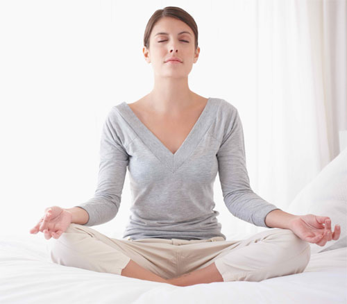 Một số bài tập yoga có thể làm giảm đau bụng kinh - Ảnh: Shutterstock