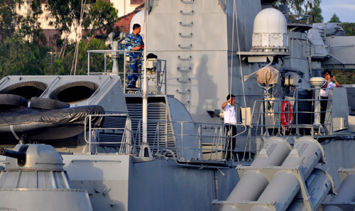 Tàu pháo - tàu tên lửa bảo vệ thềm lục địa phía nam