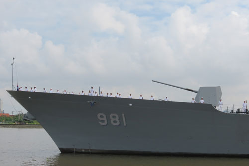 Cận cảnh khu trục hạm tàng hình Hàn Quốc thăm TP.HCM 2