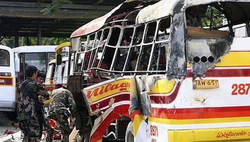 Bom nổ trên xe buýt ở Philippines, 26 thương vong 1