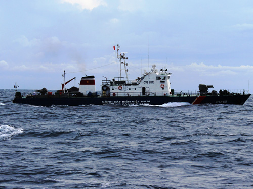 Tàu CSB 2015, trên đường ra ứng cứu tàu Hoa Mai 25 