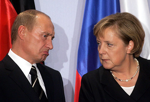 Tổng thống Nga Vladimir Putin và Thủ tướng Đức Angela Merkel trong cuộc gặp cuối tháng 11.2014