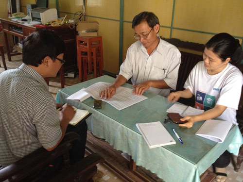 Thầy Phạm Văn Ba và đồng nghiệp chia sẻ về việc thu hồi tiền trợ cấp