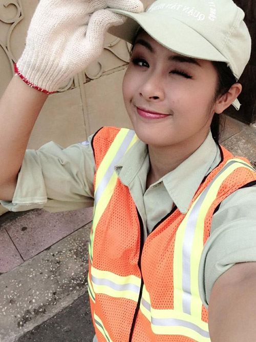 Hoa hậu Ngọc Hân làm… công nhân vệ sinh