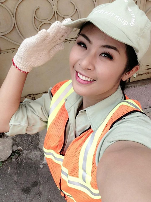 Hoa hậu Ngọc Hân làm… công nhân vệ sinh