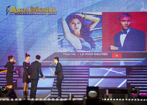Thái Hà, Khôi Nguyên vắng mặt nhận giải Người mẫu xuất sắc Châu Á 3