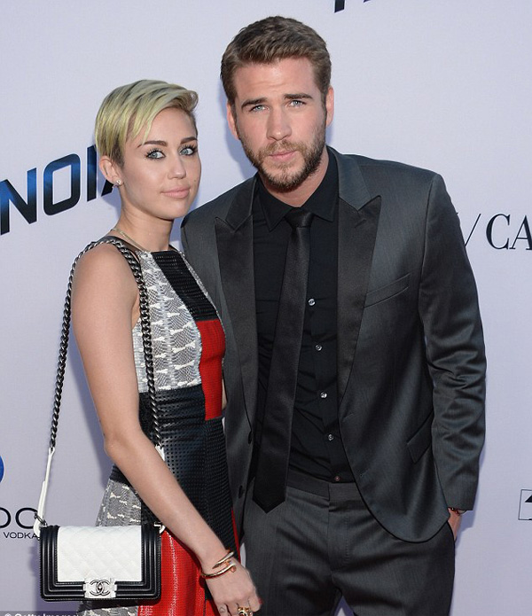 Dù đã đính hôn, Liam Hemsworth và Miley Cyrus vẫn quyết định hủy hôn hôm 16.9 vừa qua
