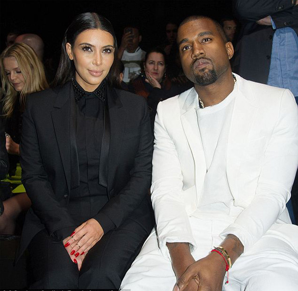 Kim Kardashian đã sinh một bé gái với người tình  Kanye West
