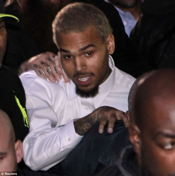 Chris Brown tự nguyện vào trại cải tạo 3