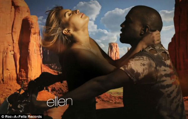 Kim ‘siêu vòng ba’ ngực trần nóng bỏng trong MV của Kanye West  2