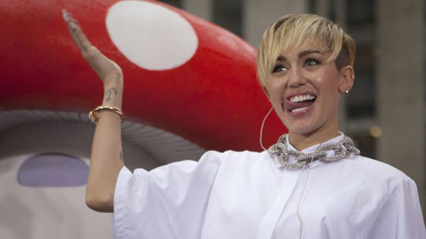 Miley Cyrus hé lộ xung quanh hôn ước bị hủy bỏ 5
