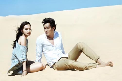 (iHay) Tháng 1 vừa, hai diễn viên nổi tiếng của Hàn Quốc bí mật sang Việt Nam chụp hình quảng cáo cho một thương hiệu thời trang.