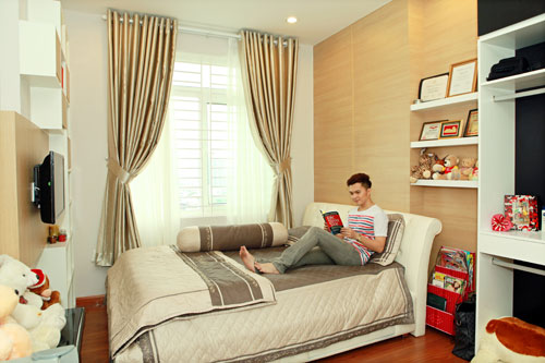 Thăm nh&agrave; ca sĩ Nam Cường 2