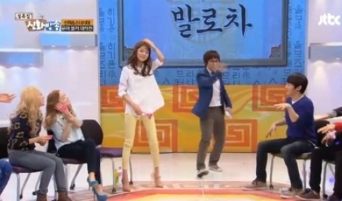 Sao nghiêng ngả trước điệu nhảy popping của Sooyoung (SNSD)