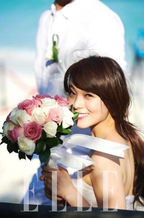 Sunye nhóm Wonder Girls tung ảnh cưới hạnh phúc ở đảo thiên đường