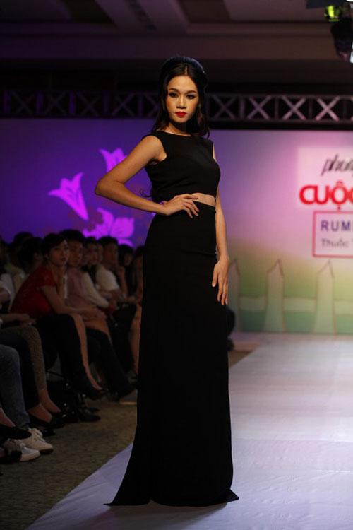 Hoa hậu Dương Mỹ Linh tự tin trình diễn thời trang 14