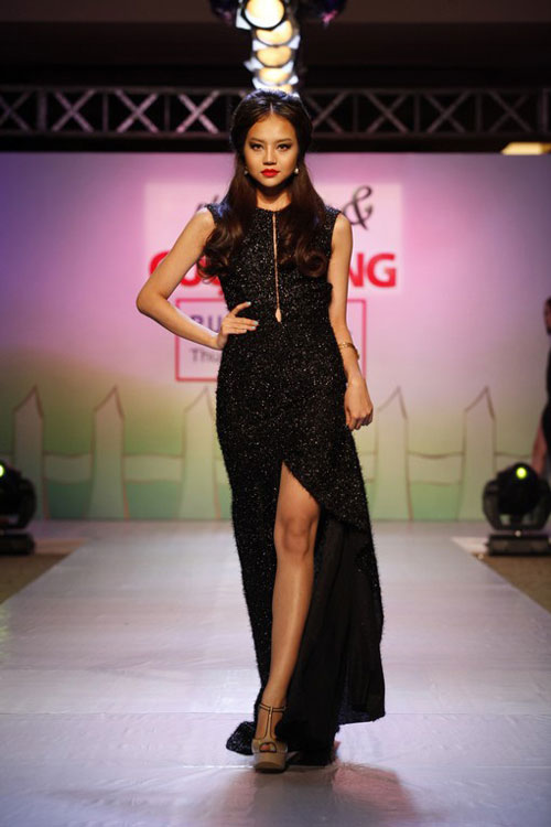 Hoa hậu Dương Mỹ Linh tự tin trình diễn thời trang 17