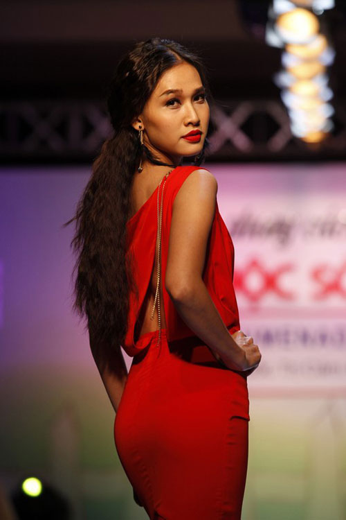 Hoa hậu Dương Mỹ Linh tự tin trình diễn thời trang 4