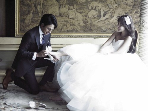 Ngôi sao Giày thủy tinh tung ảnh cưới với Park Sol Mi