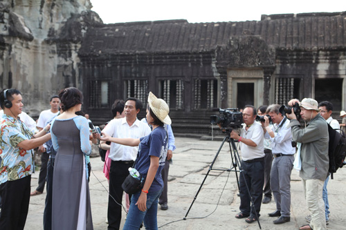 Lý Nhã Kỳ quảng bá du lịch Campuchia 3