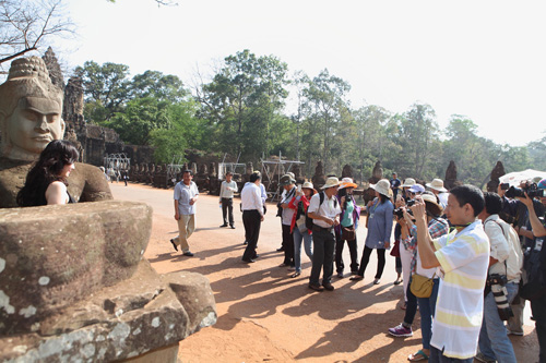 Lý Nhã Kỳ quảng bá du lịch Campuchia 8