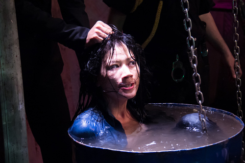 Cô nàng bị Chí Tài trấn nước, diễn xuất của Trang Trần khá xuất thần