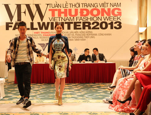 Hoa hậu Ngọc Hân khoe tài thiết kế tại Tuần lễ thời trang thu đông 2013 5