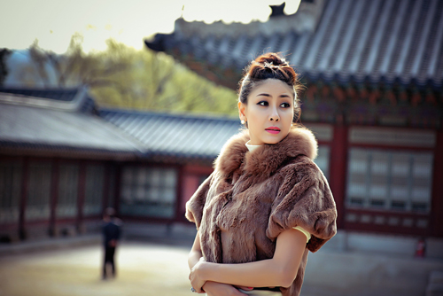Hoa hậu Hà Kiều Anh đẹp man mác tại Hàn Quốc 10