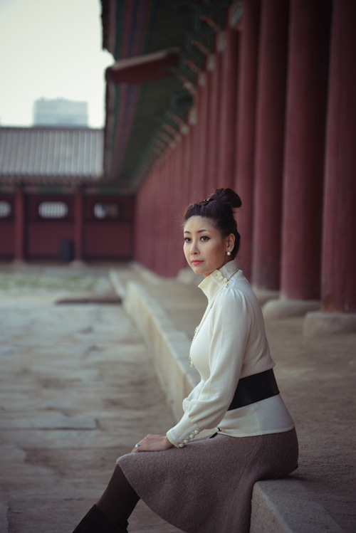 Hoa hậu Hà Kiều Anh đẹp man mác tại Hàn Quốc 2