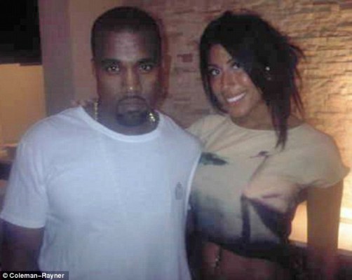 Kanye West bị chân dài Canada tố “cắm sừng” Kim siêu vòng 3 1