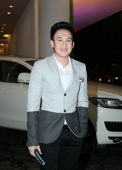 Angela Phương Trinh lái xế hộp 2 tỉ mới tậu dự sự kiện 1