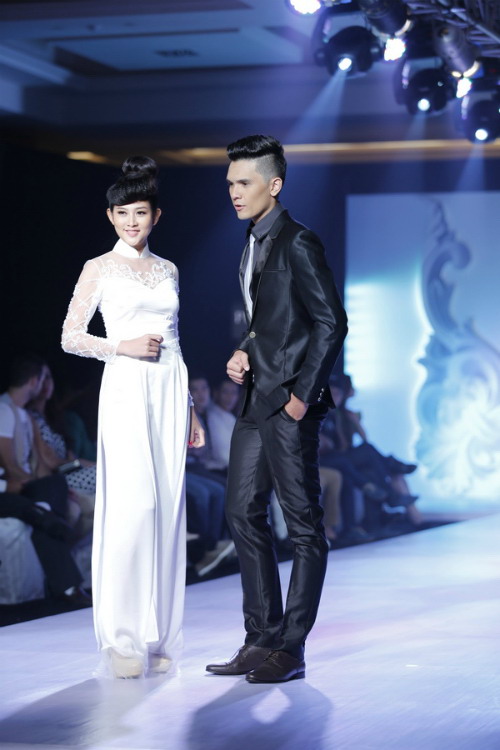 Next Top Model: Bắt gặp thí sinh chuyển giới chăm sóc cho hotboy Việt kiều  1