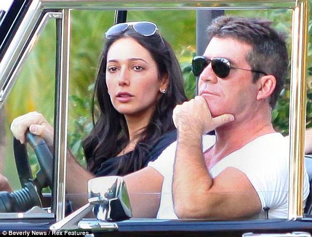 Simon Cowell ‘dậy sóng’ với scandal tình ái cùng vợ bạn 