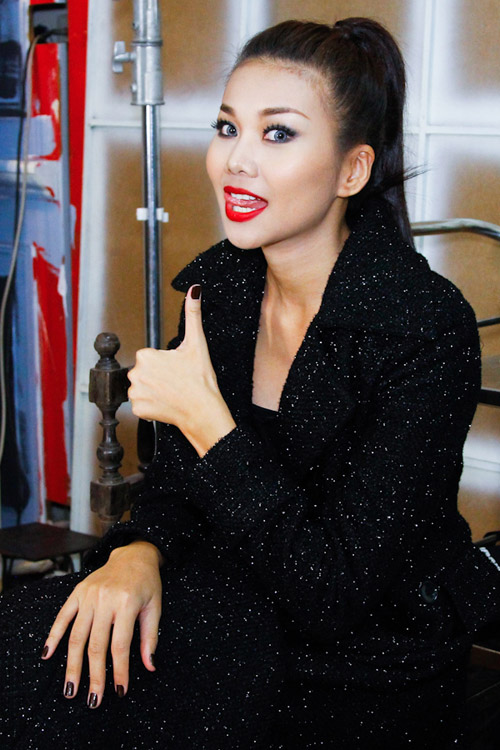 Bắt gặp Thanh Hằng ‘nhí nhố’ trong hậu trường Vietnam’s Next Top Model 