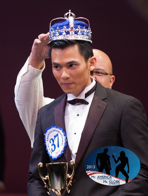Mr America International 2013 của Mỹ - Lê Anh Huy rất vui vì được góp sức làm những việc thiện cho quê hương 1