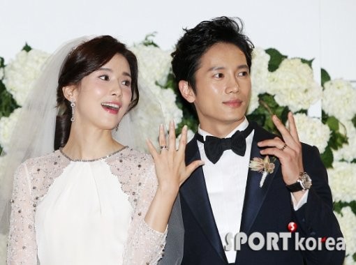 Lãng mạn đám cưới của Lee Bo Young và Ji Sung 5