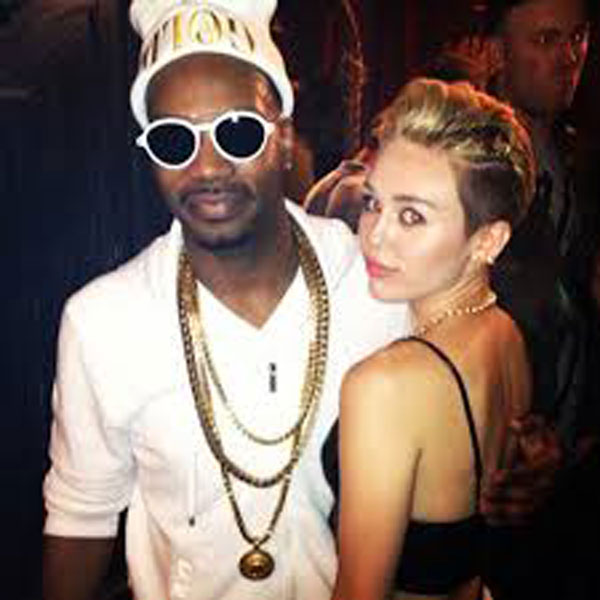 Miley Cyrus dính ‘nghi án’ có bầu với rapper Juicy J 1