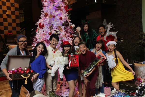  Một buổi tiệc mừng Giáng sinh của team Đàm Vĩnh Hưng 2012