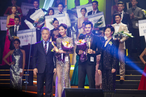 Sau khi chia tay hotboy Huỳnh Anh, Kỳ Hân đoạt giải Người mẫu trẻ châu Á 1