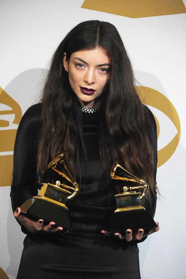Lorde lại vượt mặt đàn anh đàn chị trong Grammy 2014 3b