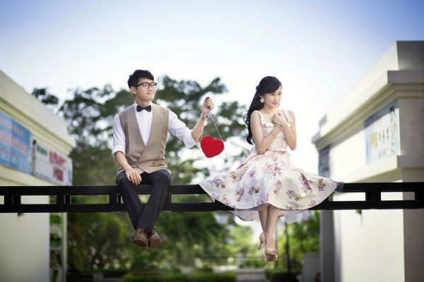 Quang Đăng tung ảnh Valentine độc đáo cùng “người yêu tin đồn” 4