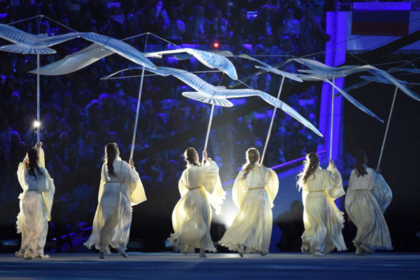 Lễ bế mạc Olympic Sochi 2014 rực rỡ sắc màu 17