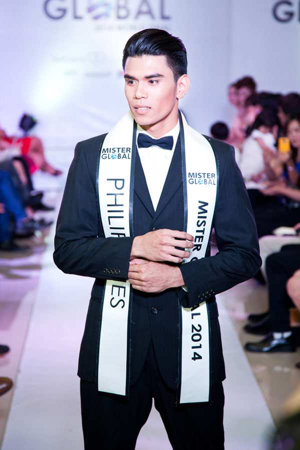 Hữu Vi là thí sinh đại diện Việt Nam cho cuộc thi lần đầu được tổ chức 9