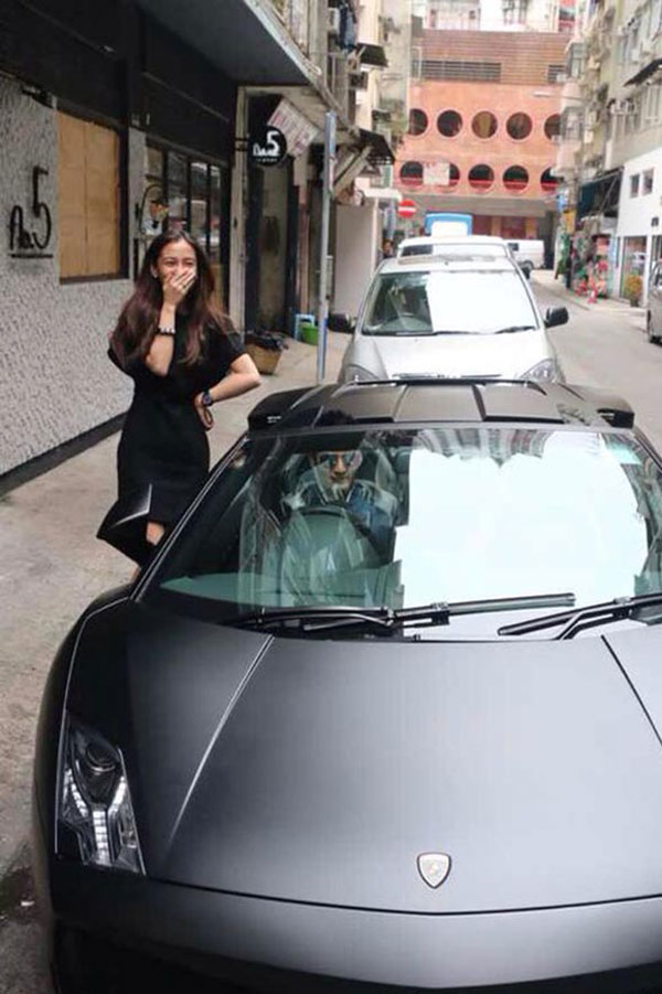 Huỳnh Hiểu Minh mua siêu xe Lamborghini mừng sinh nhật Angelababy 3