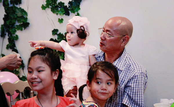 Vũ Thu Phương tổ chức sinh nhật ấm áp cho con gái 9