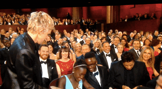Những pha khó đỡ nhất Oscar 2014 5