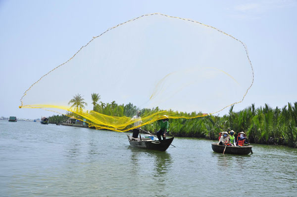 “Giải nhiệt” ở rừng dừa nước Bảy Mẫu 9