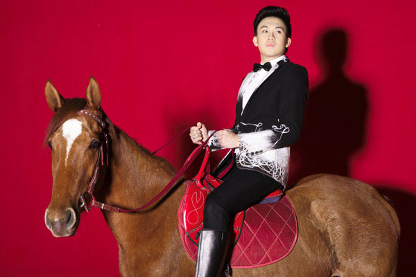 Dương Triệu Vũ h&oacute;a giải tin đồn bất h&ograve;a với Văn Mai Hương 3