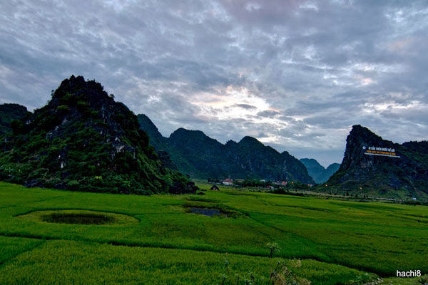 Ngày 2 (18/4): Vinh – Phong Nha – Đồng Hới (258km) 3